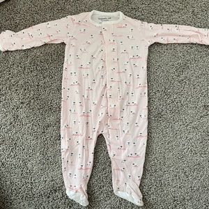 Magnetic Me sheep print footed onesie 0-3mos/8-12lbs